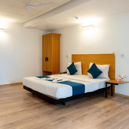 Hotel Arma Town House มุมไบ ภายนอก รูปภาพ