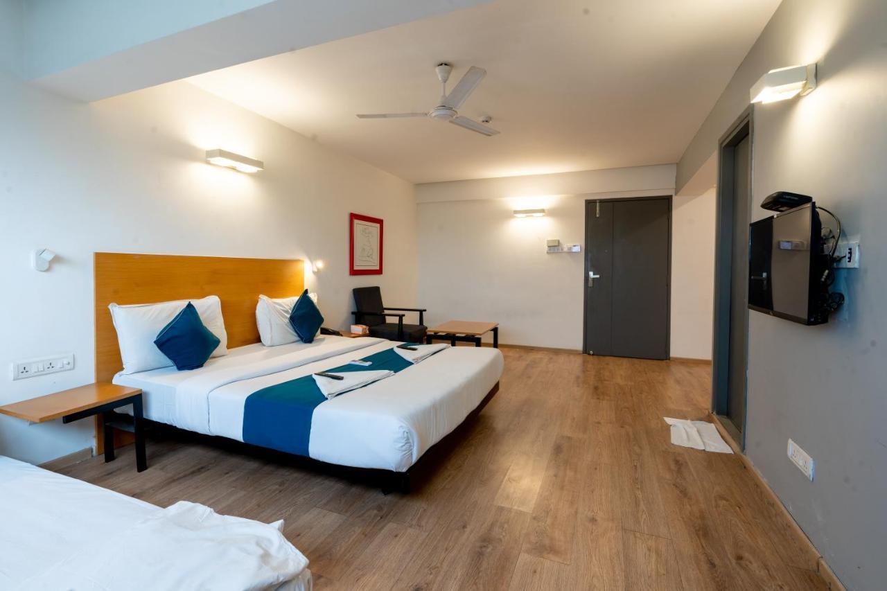 Hotel Arma Town House มุมไบ ภายนอก รูปภาพ